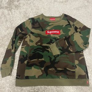 Supreme camo sweater